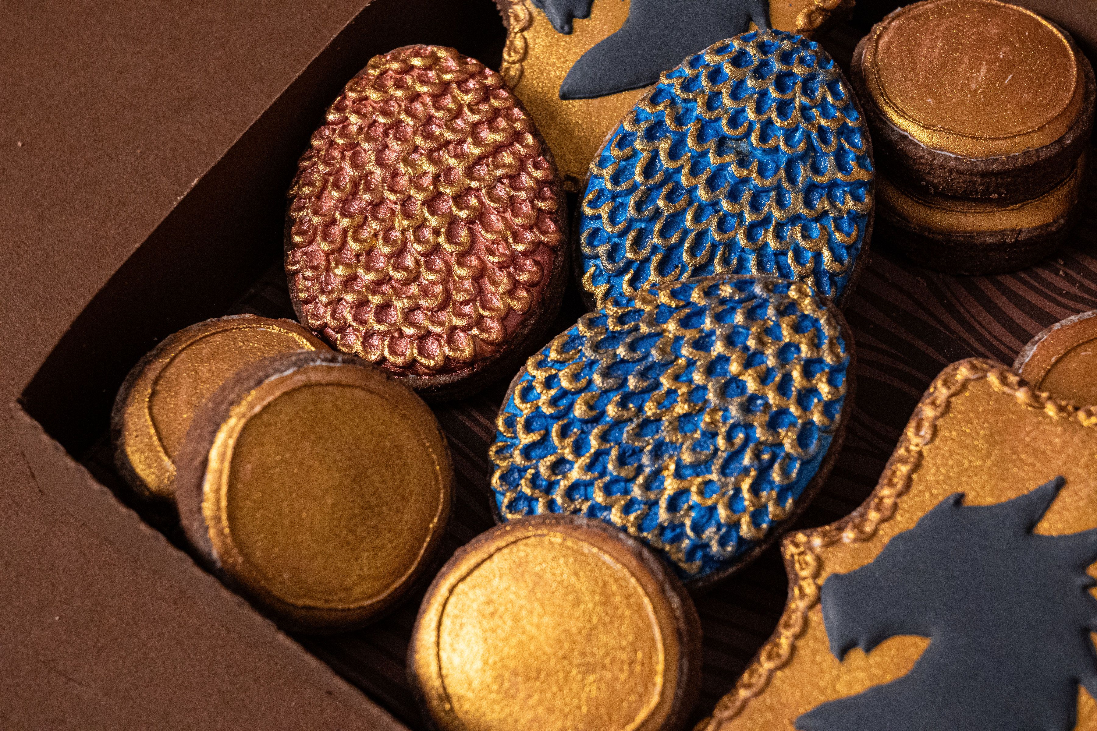 Bolachas Geek Personalizadas - Tema Dracónico - Bolos de aniversário no Porto | Bento Cakes, Cake Design, Bolachas Decoradas | Porto | Sahri Dessert Art