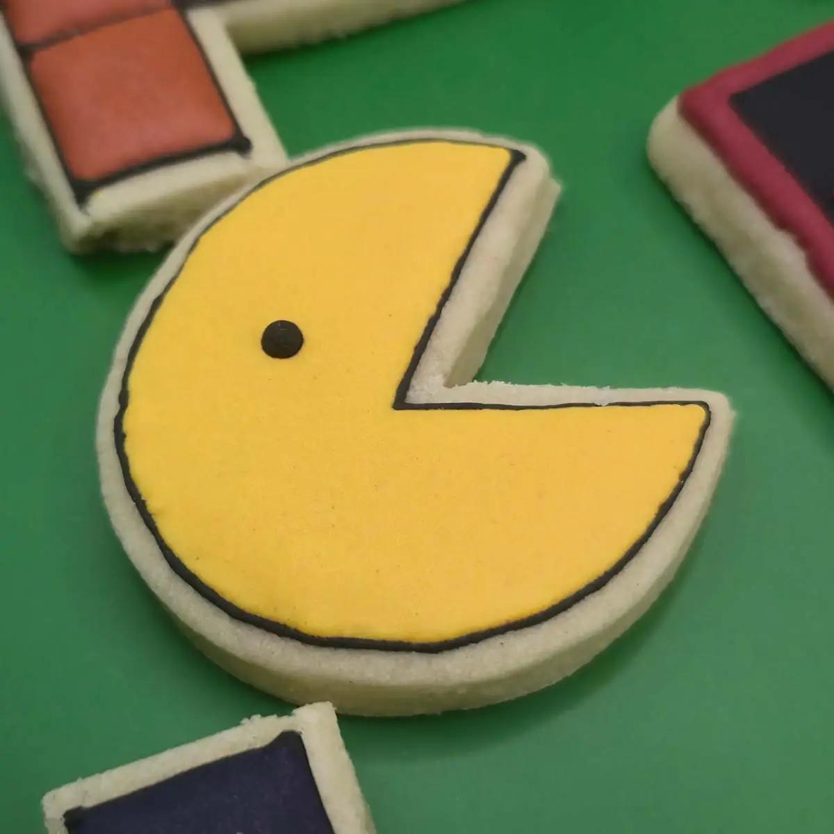 Bolachas Geek Personalizadas - Retro Gaming - Bolos de aniversário no Porto | Bento Cakes, Cake Design, Bolachas Decoradas | Porto | Sahri Dessert Art