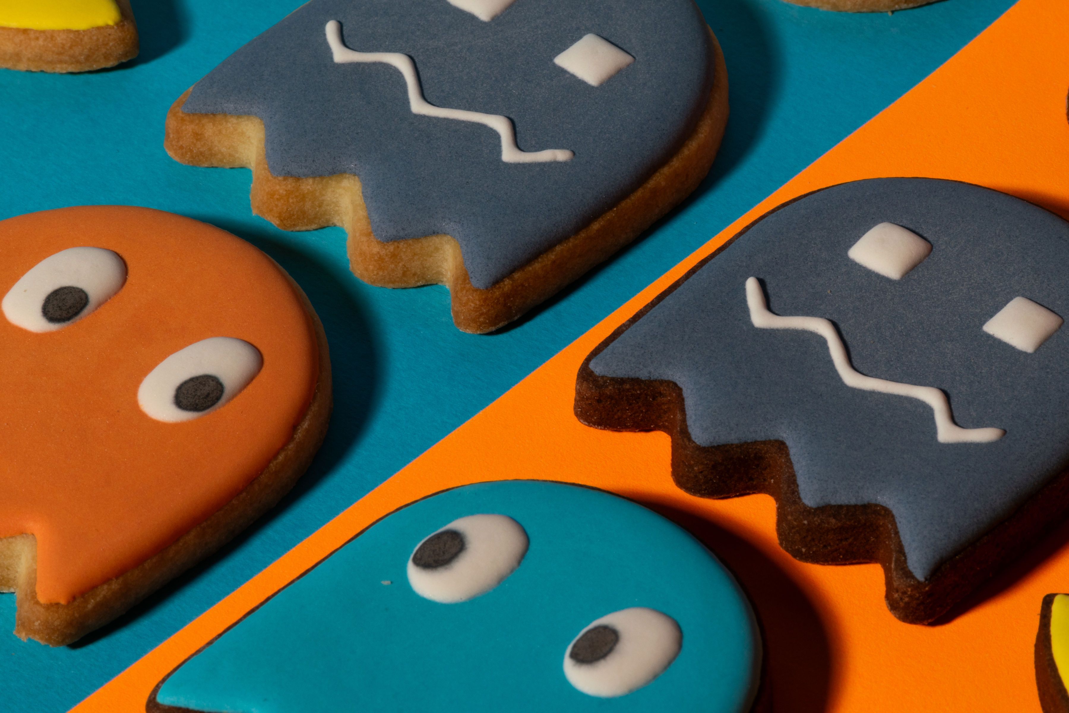 Bolachas Geek Personalizadas - Pacman - Bolos de aniversário no Porto | Bento Cakes, Cake Design, Bolachas Decoradas | Porto | Sahri Dessert Art