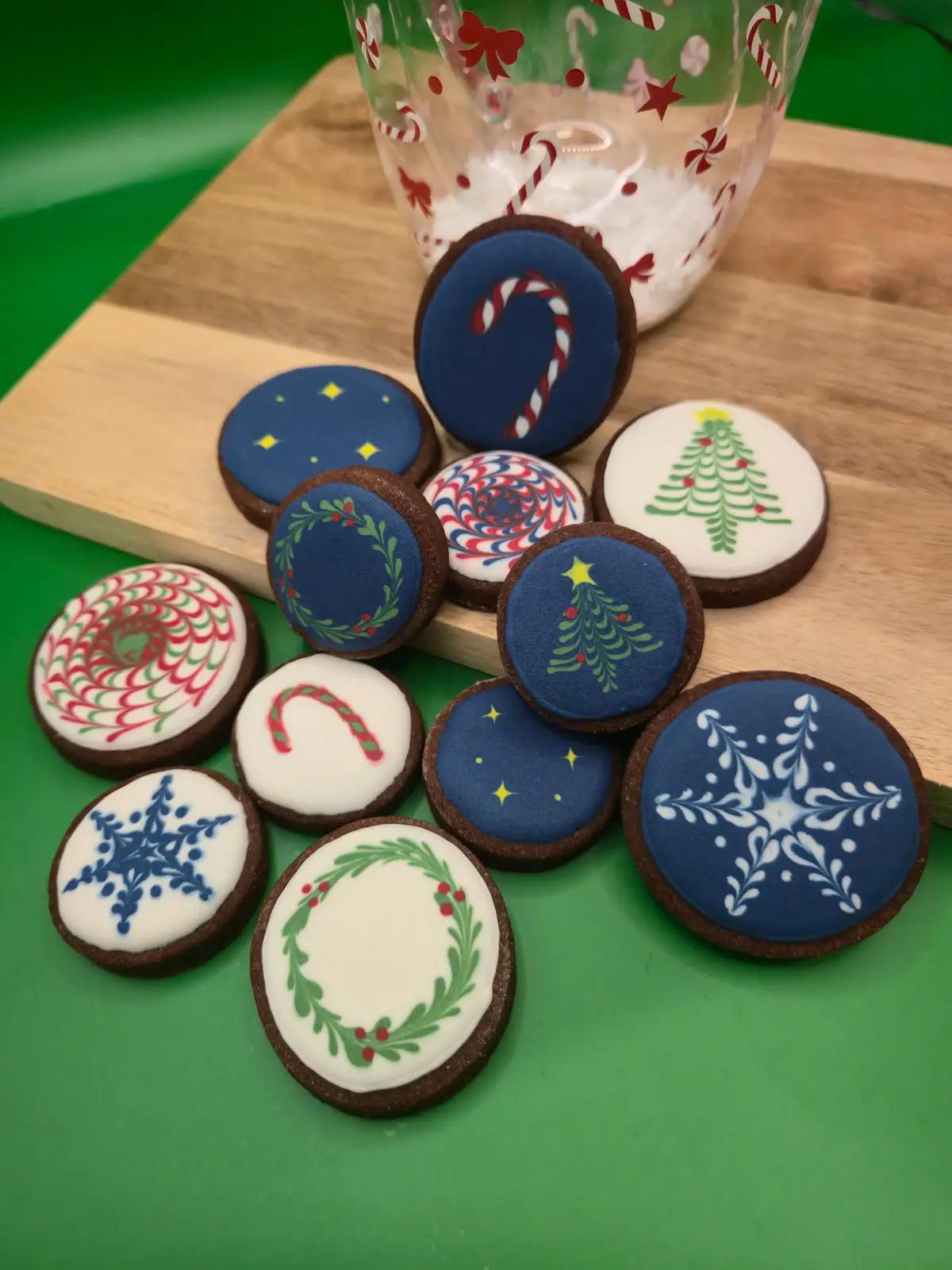 Bolachas Personalizadas de Natal - Sortido - Bolos de aniversário no Porto | Bento Cakes, Cake Design, Bolachas Decoradas | Porto | Sahri Dessert Art