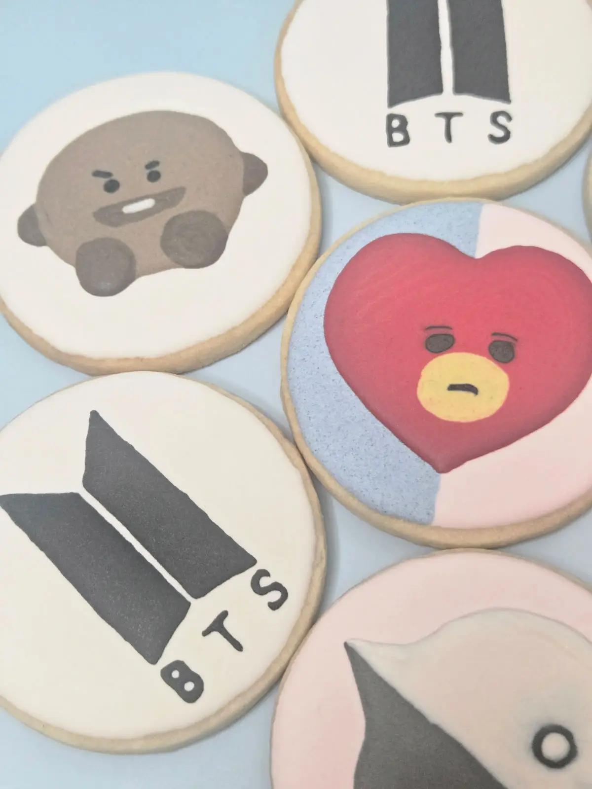 Bolachas Personalizadas - BTS21 - Bolos de aniversário no Porto | Bento Cakes, Cake Design, Bolachas Decoradas | Porto | Sahri Dessert Art