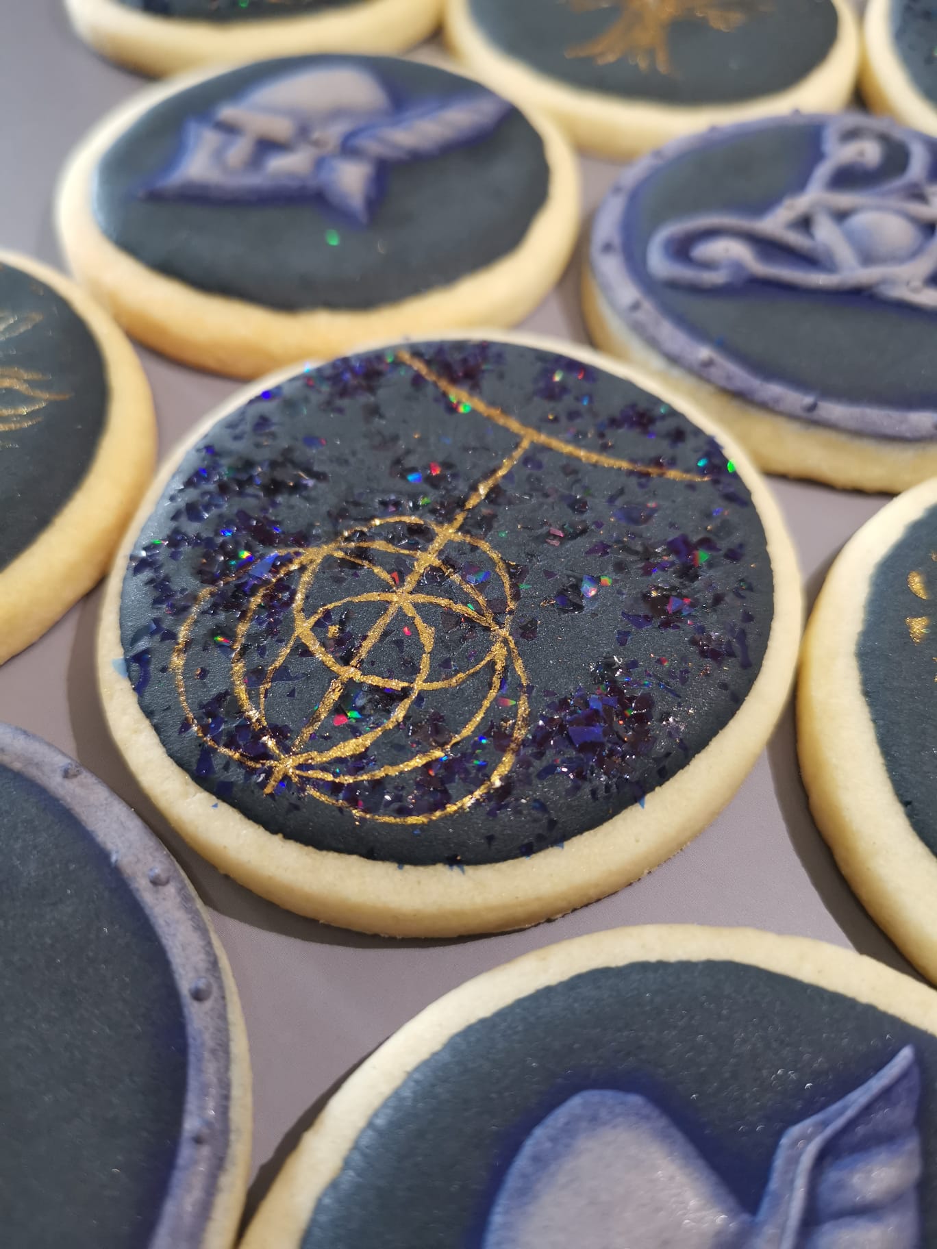 Bolachas Geek Personalizadas - Elden Ring - Bolos de aniversário no Porto | Bento Cakes, Cake Design, Bolachas Decoradas | Porto | Sahri Dessert Art