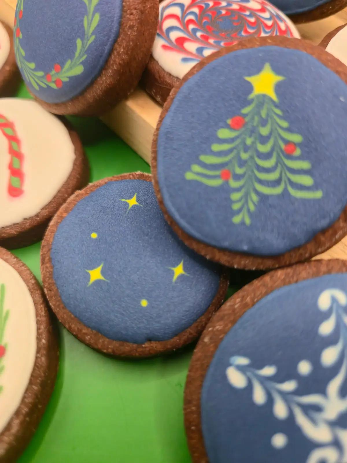 Bolachas Personalizadas de Natal - Sortido - Bolos de aniversário no Porto | Bento Cakes, Cake Design, Bolachas Decoradas | Porto | Sahri Dessert Art