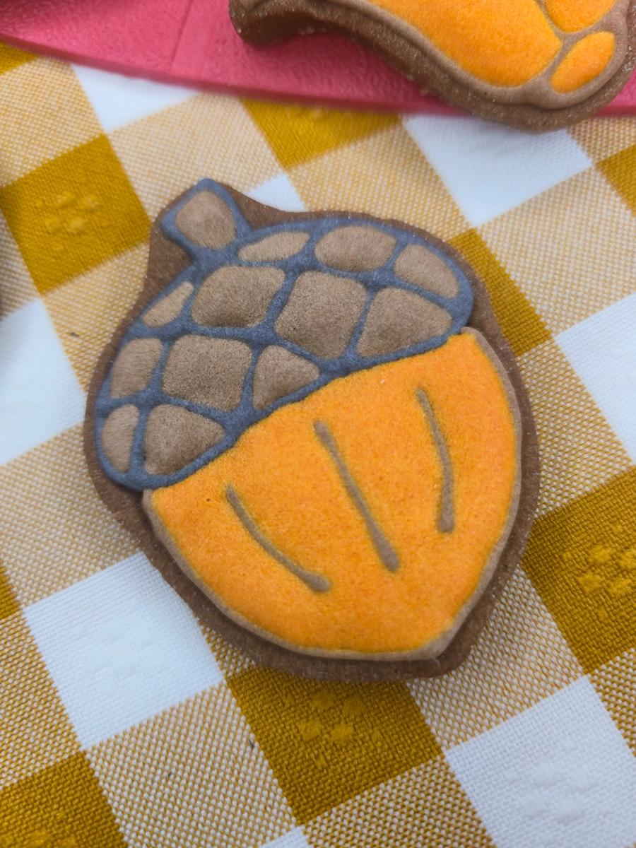 Bolachas Personalizadas - Outono - Bolos de aniversário no Porto | Bento Cakes, Cake Design, Bolachas Decoradas | Porto | Sahri Dessert Art