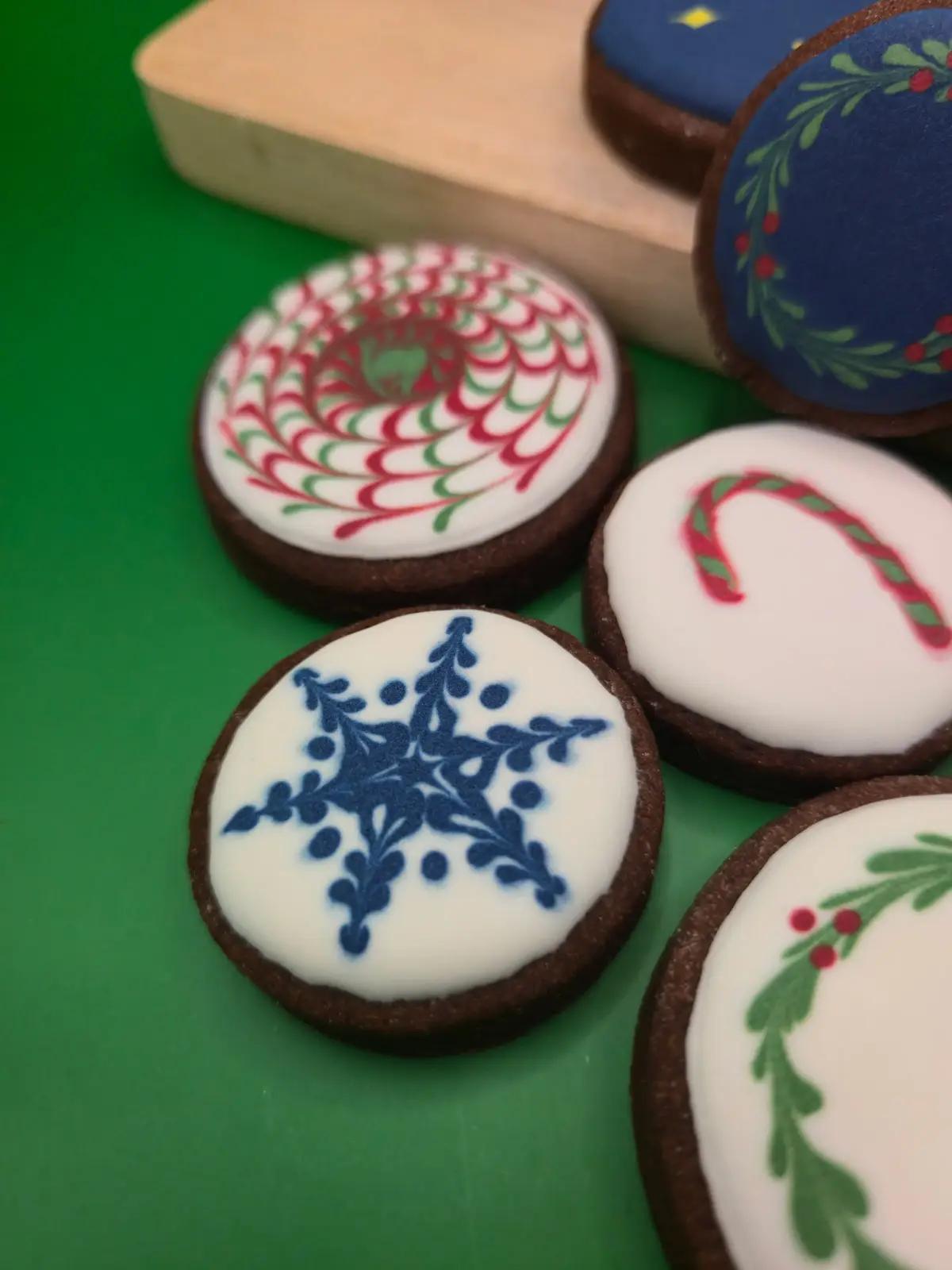 Bolachas Personalizadas de Natal - Sortido - Bolos de aniversário no Porto | Bento Cakes, Cake Design, Bolachas Decoradas | Porto | Sahri Dessert Art