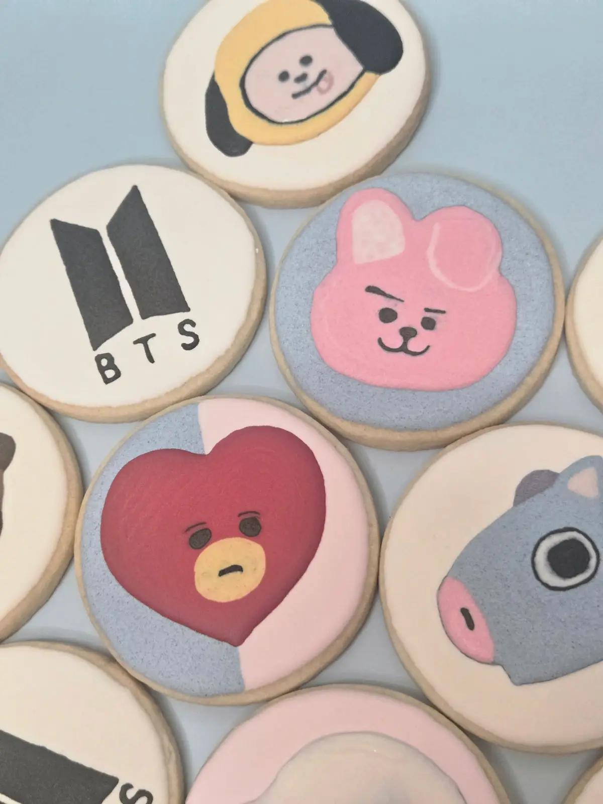 Bolachas Personalizadas - BTS21 - Bolos de aniversário no Porto | Bento Cakes, Cake Design, Bolachas Decoradas | Porto | Sahri Dessert Art