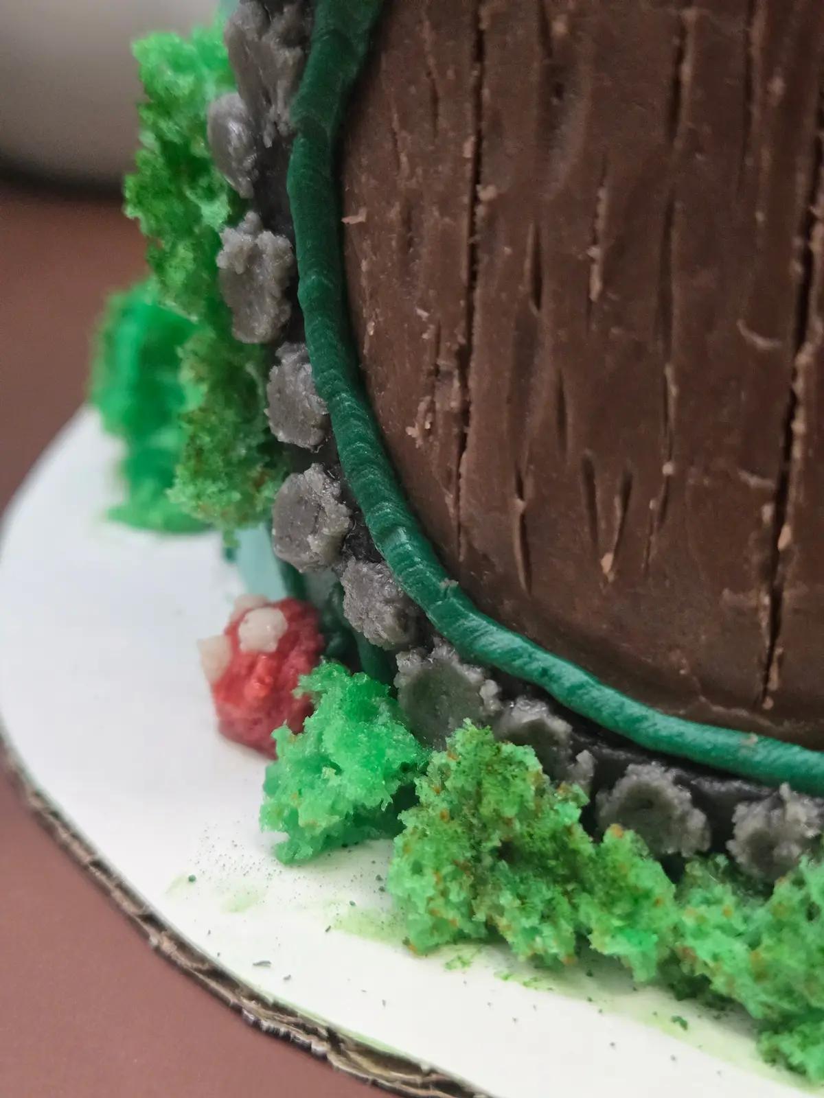 Bolo de Aniversário Geek Personalizado - The Hobbit - Bolos de aniversário no Porto | Bento Cakes, Cake Design, Bolachas Decoradas | Porto | Sahri Dessert Art