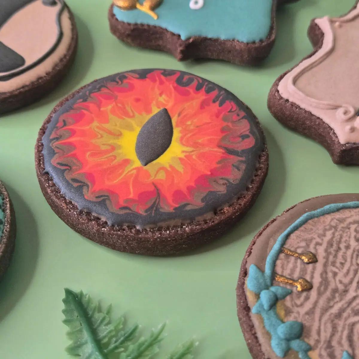 Bolachas Geek Personalizadas - Lord of the Rings - Bolos de aniversário no Porto | Bento Cakes, Cake Design, Bolachas Decoradas | Porto | Sahri Dessert Art