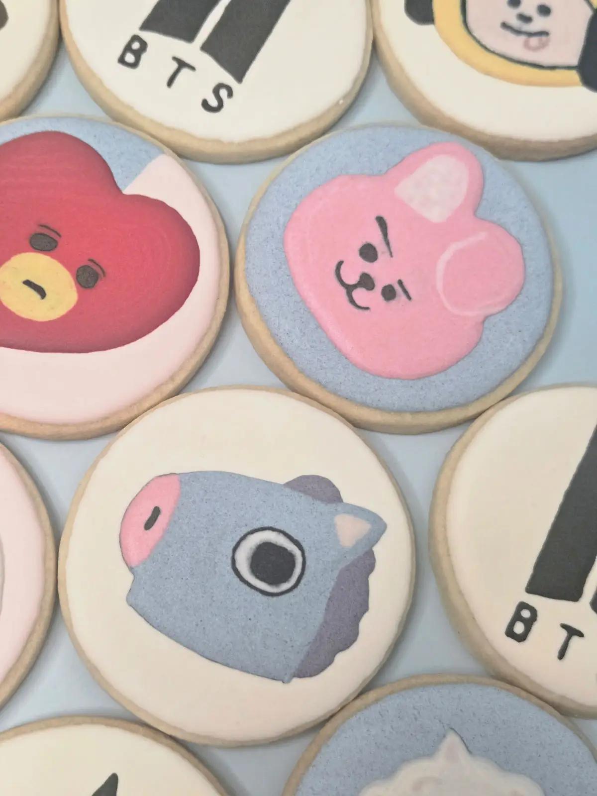 Bolachas Personalizadas - BTS21 - Bolos de aniversário no Porto | Bento Cakes, Cake Design, Bolachas Decoradas | Porto | Sahri Dessert Art