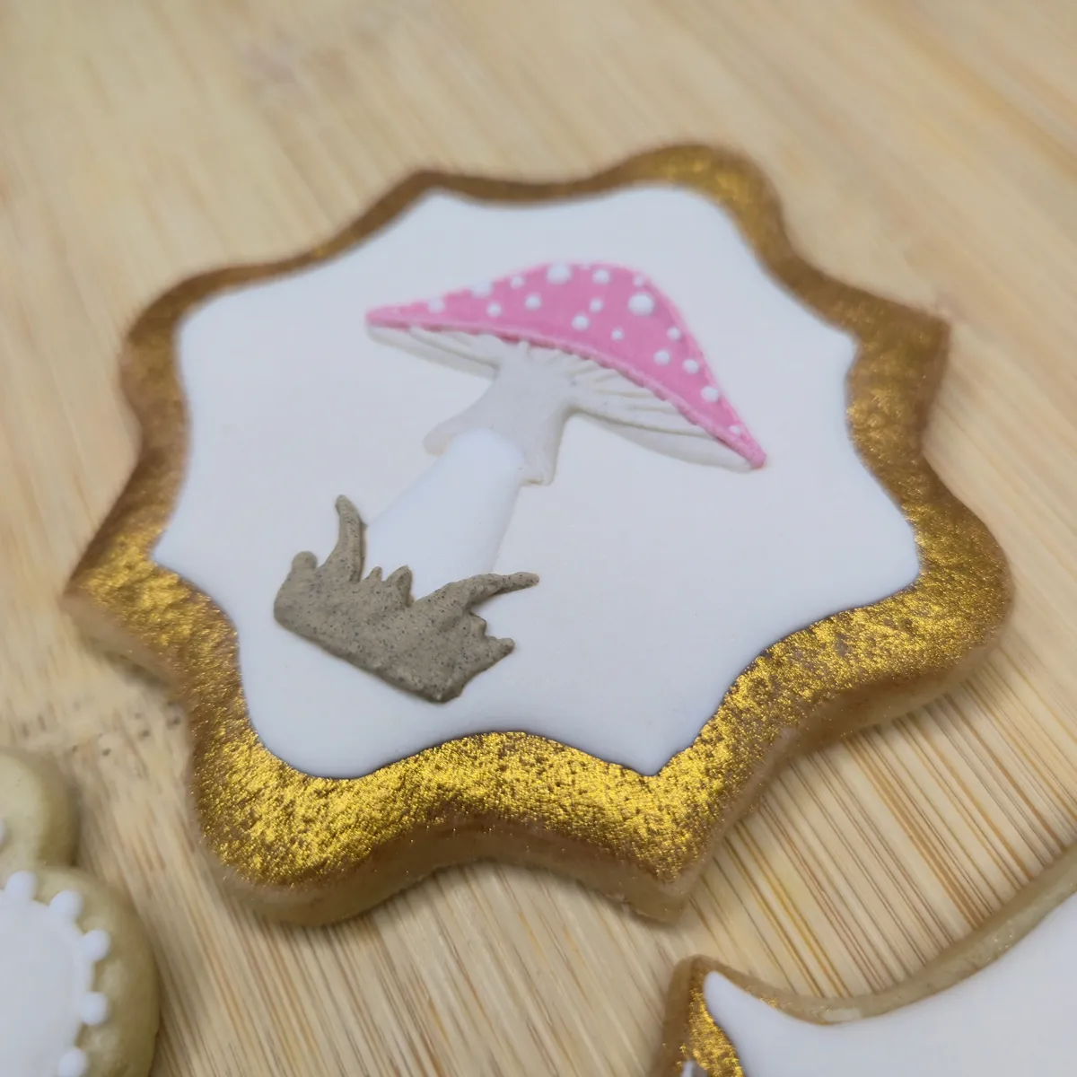 Bolachas personalizadas temáticas fantasia de Outono. - Bolos de aniversário no Porto | Bentô Cakes, Cake Design, Bolachas e Cupcakes | Porto | Sahri Dessert Art