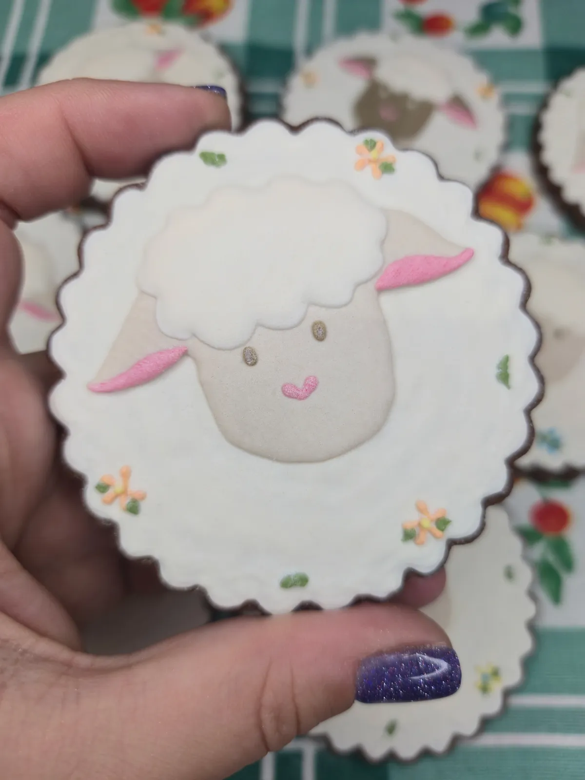 Bolachas personalizadas para despedida de solteira decoradas com ovelhas. - Bolos de aniversário no Porto | Bentô Cakes, Cake Design, Bolachas e Cupcakes | Porto | Sahri Dessert Art