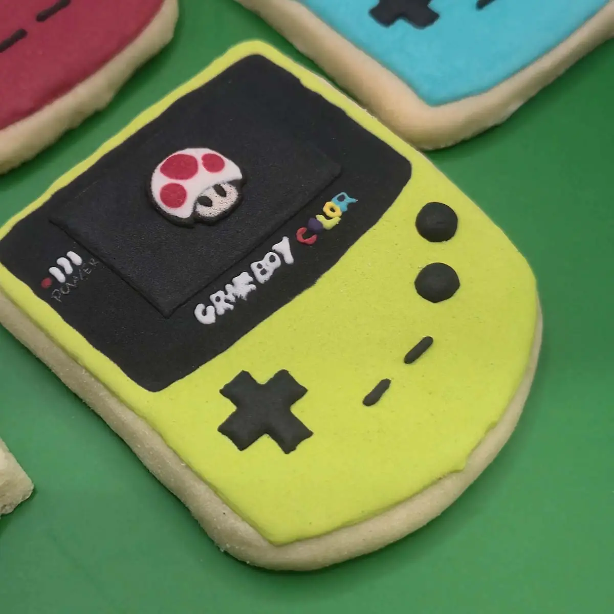 Bolachas decoradas personalizadas com Game Boy, Pacman, Super Mario e Tetris. - Bolos de aniversário no Porto | Bentô Cakes, Cake Design, Bolachas e Cupcakes | Porto | Sahri Dessert Art