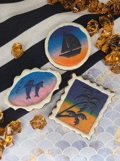 Bolachas de manteiga com cacau decoradas com glacê real temáticas de Verão. - Bolos de aniversário no Porto | Bento Cakes, Cake Design, Bolachas e Cupcakes | Porto | Sahri Dessert Art